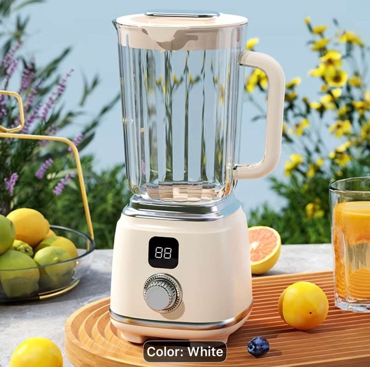 Blender and juicer with 10 blades